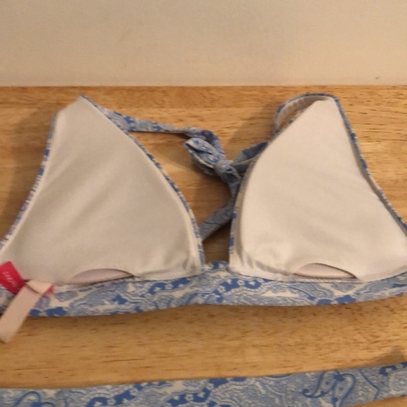 Victoria’s Secret bikini top - Picture 4 of 8